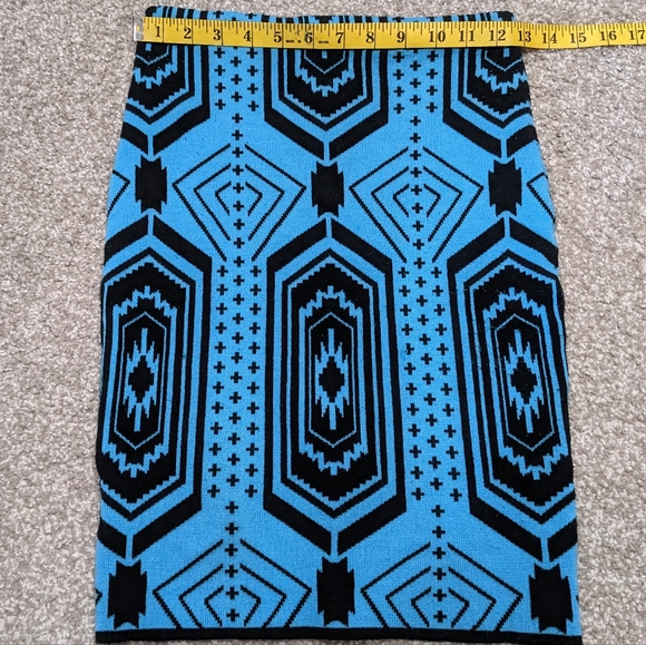 (2/$25) Cleo patterned bodycon pencil skirt blue - Picture 9 of 10